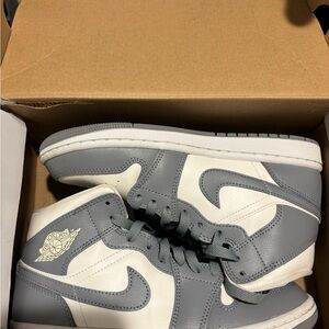 Jordan woman’s  Sneakers in Gray and White